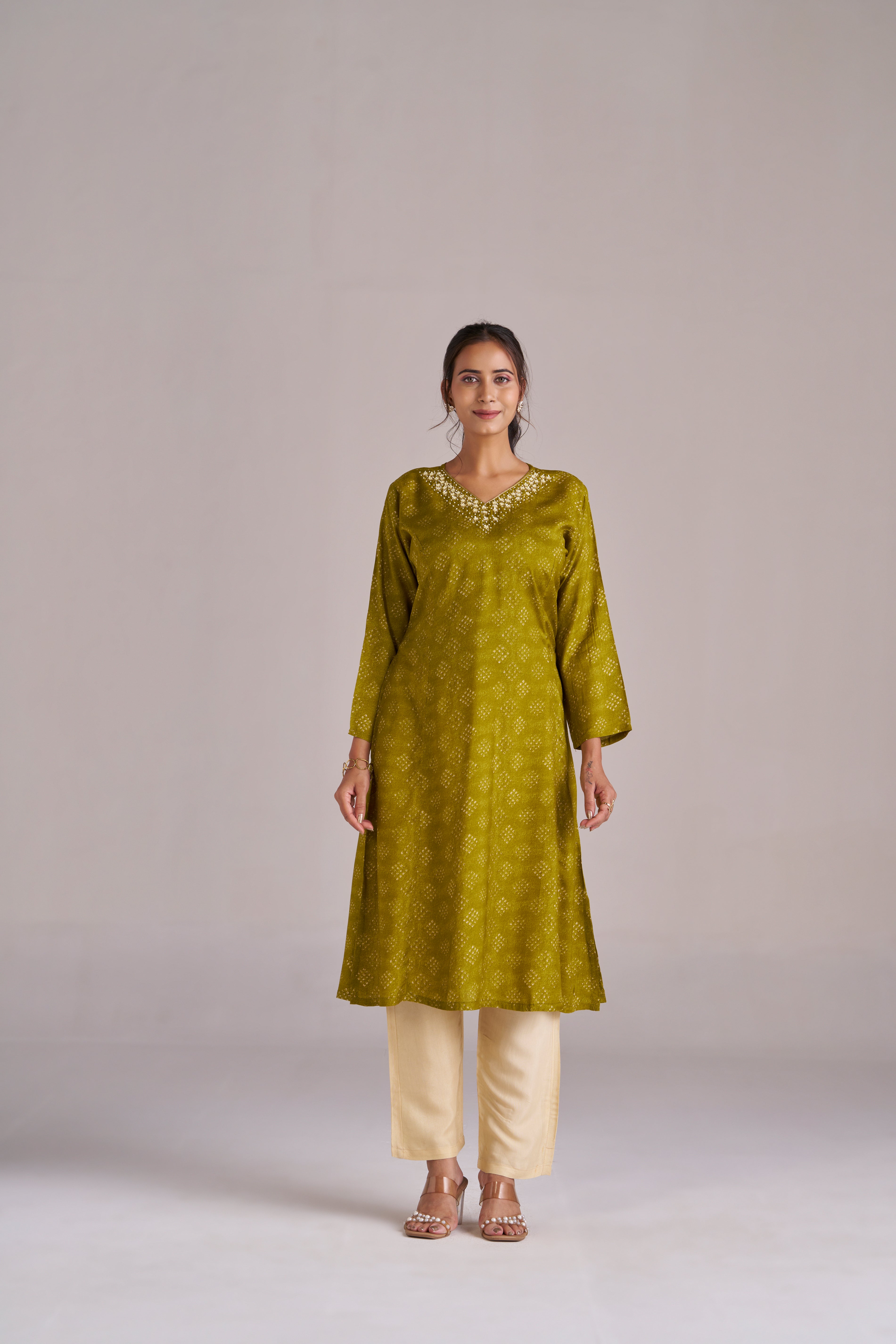 BANDHANI GRACE IN OLIVE & CREAM