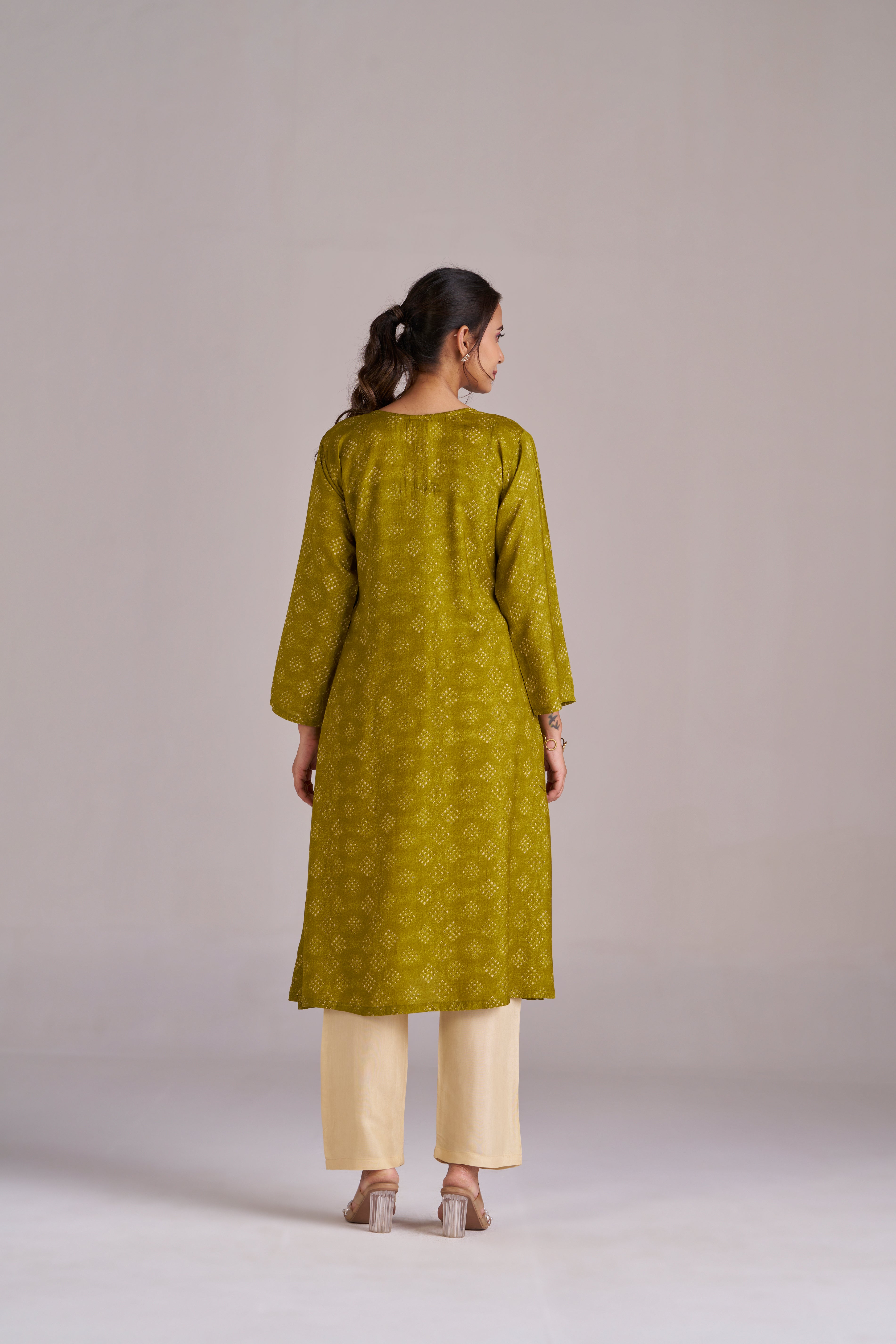 BANDHANI GRACE IN OLIVE & CREAM