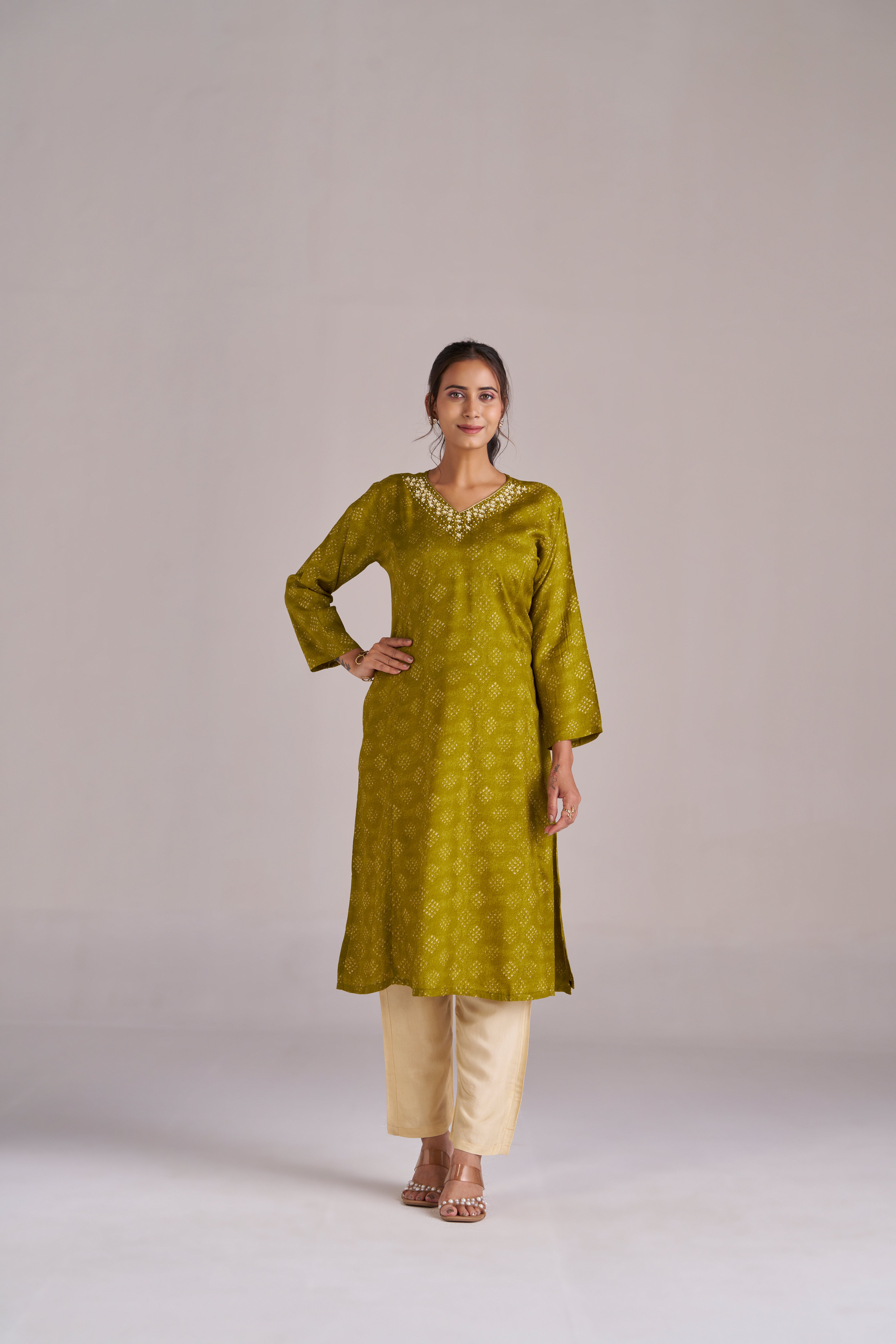 BANDHANI GRACE IN OLIVE & CREAM
