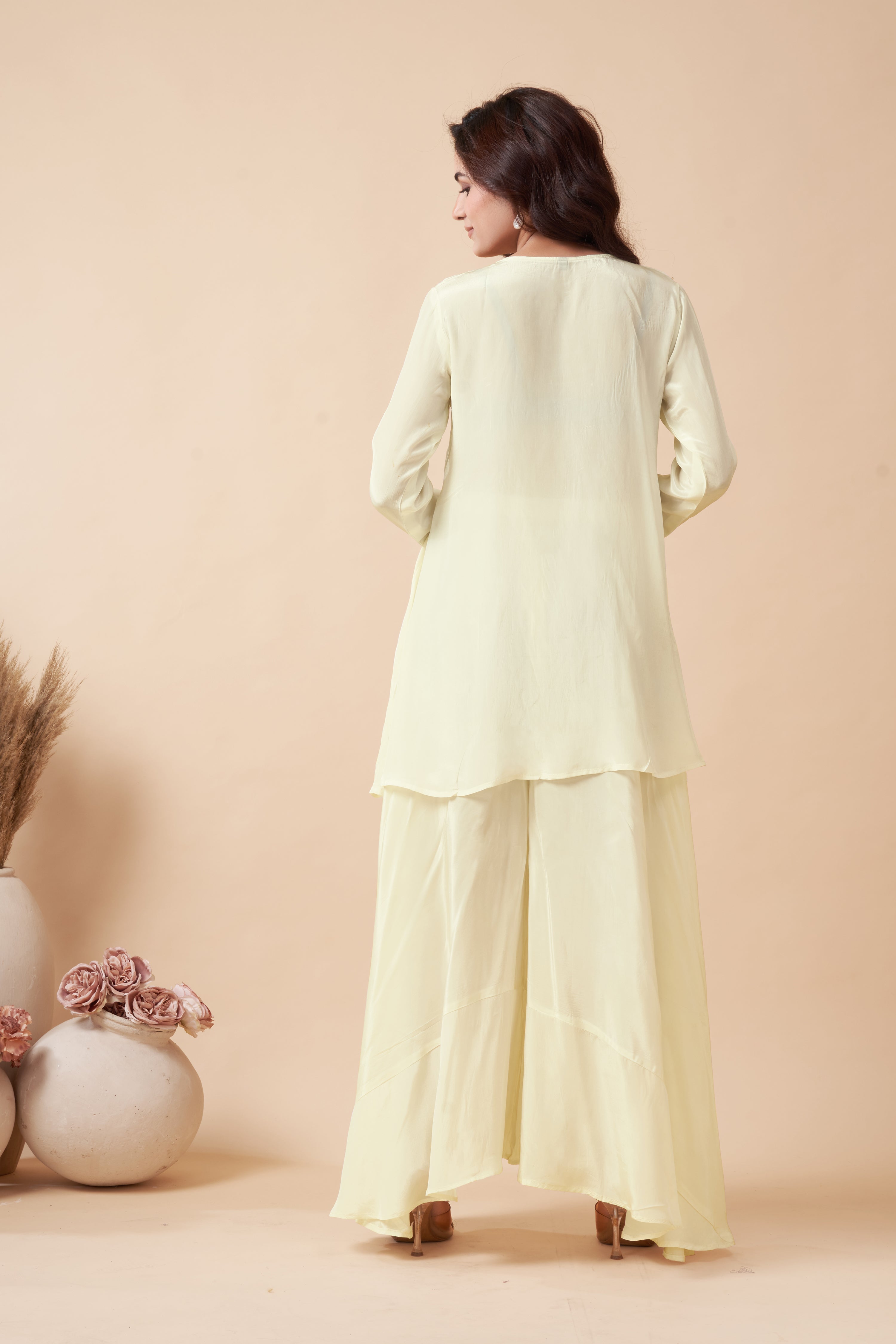 V NECK CREAM PALAZZO PAIR