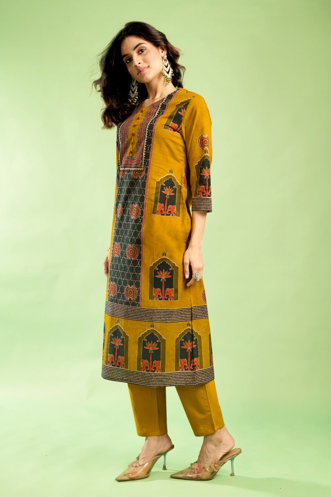 SET OF YELLOW WITH RED-GREEN