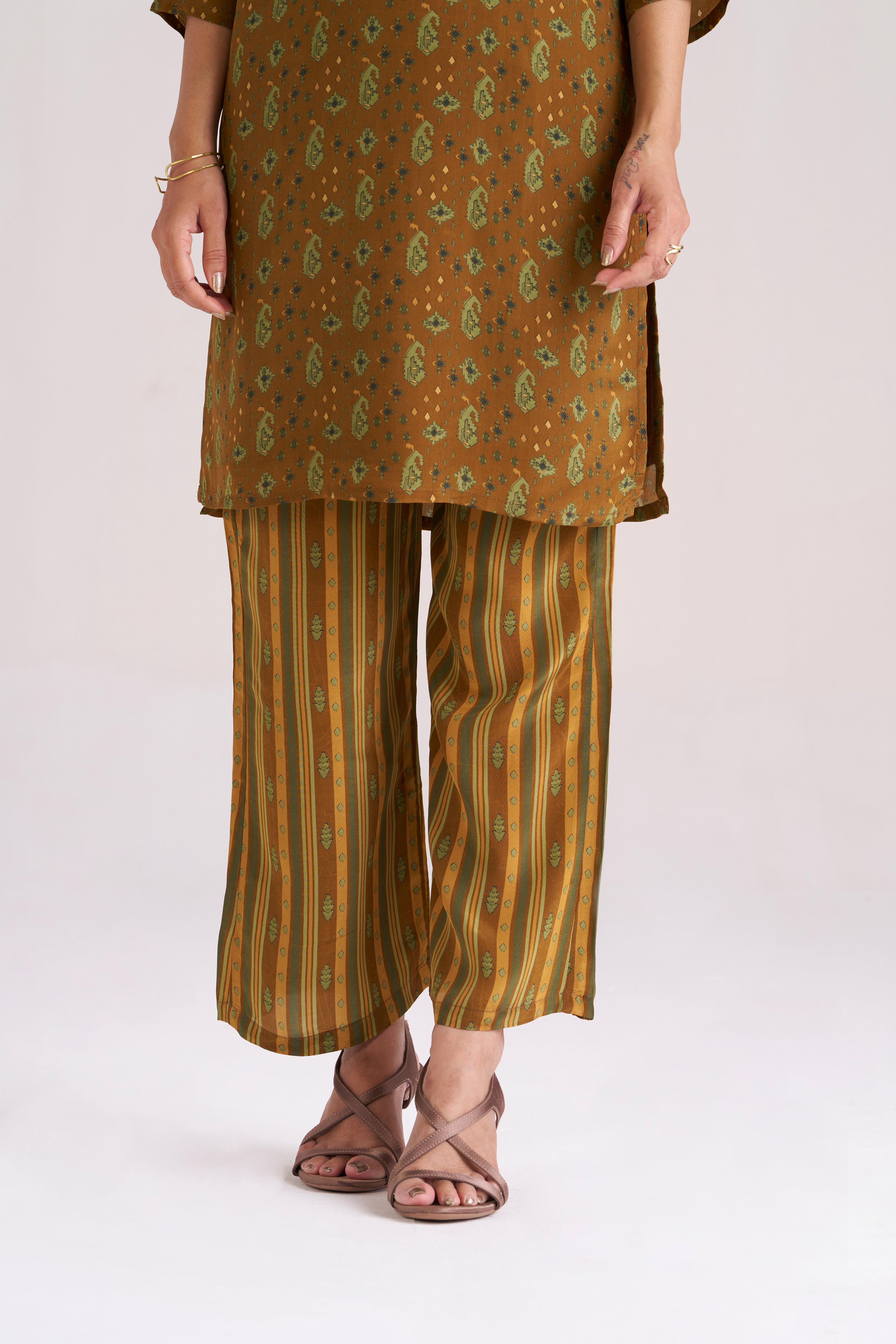 DIGITAL PRINT OLIVE-BROWN 2 PIECE