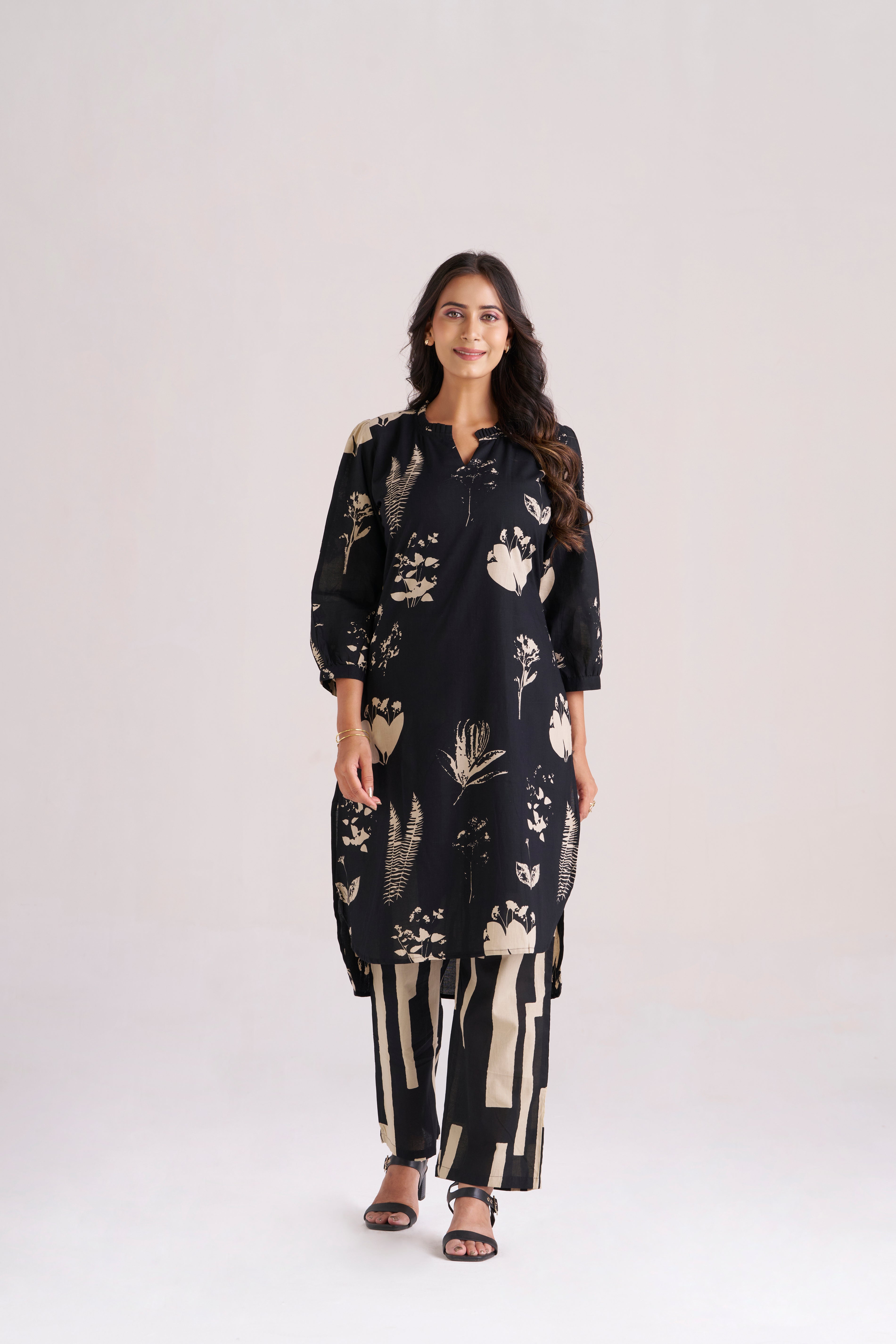 BLACK BOTINICAL 2-PIECE SET