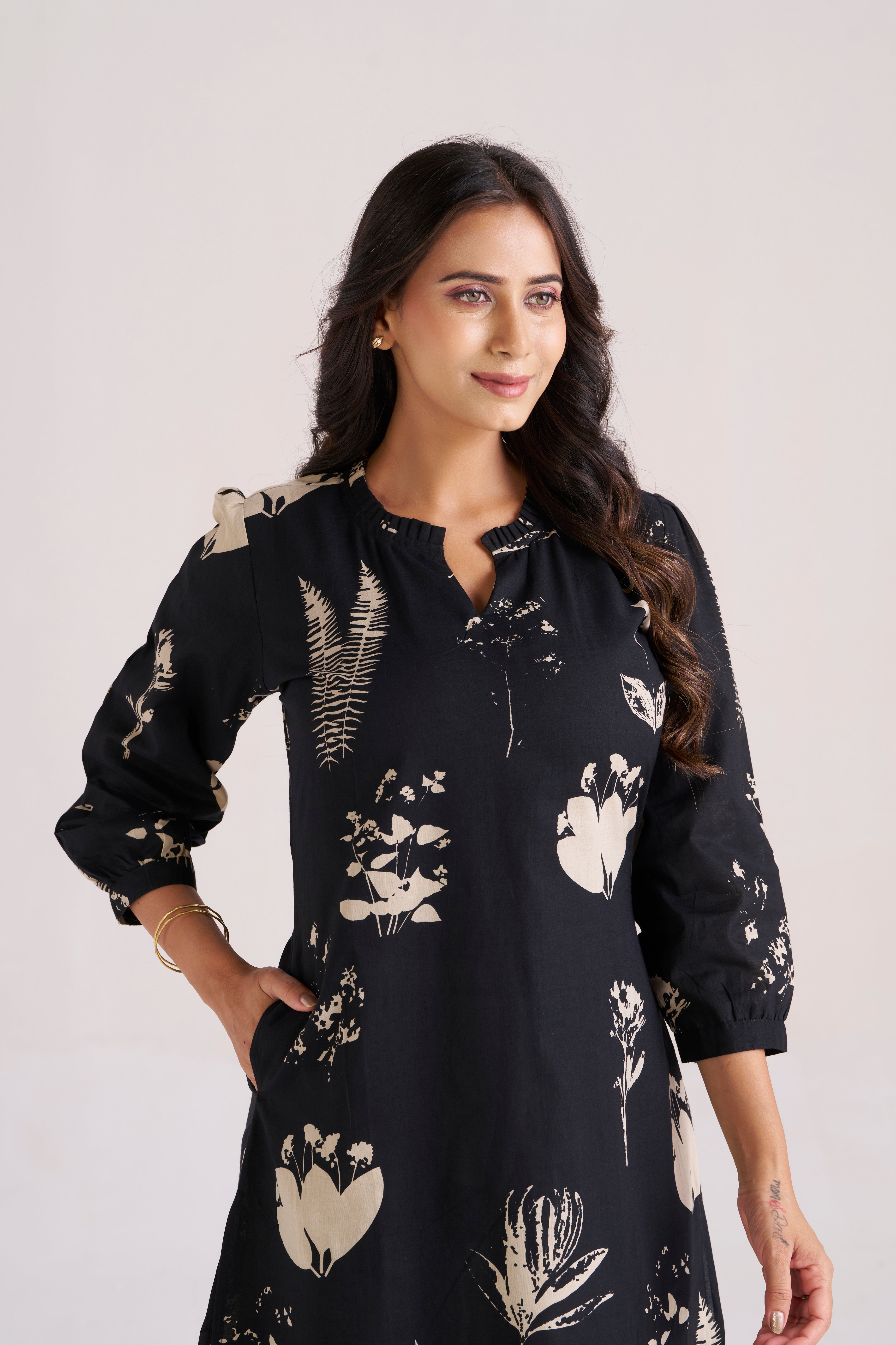 BLACK BOTINICAL 2-PIECE SET