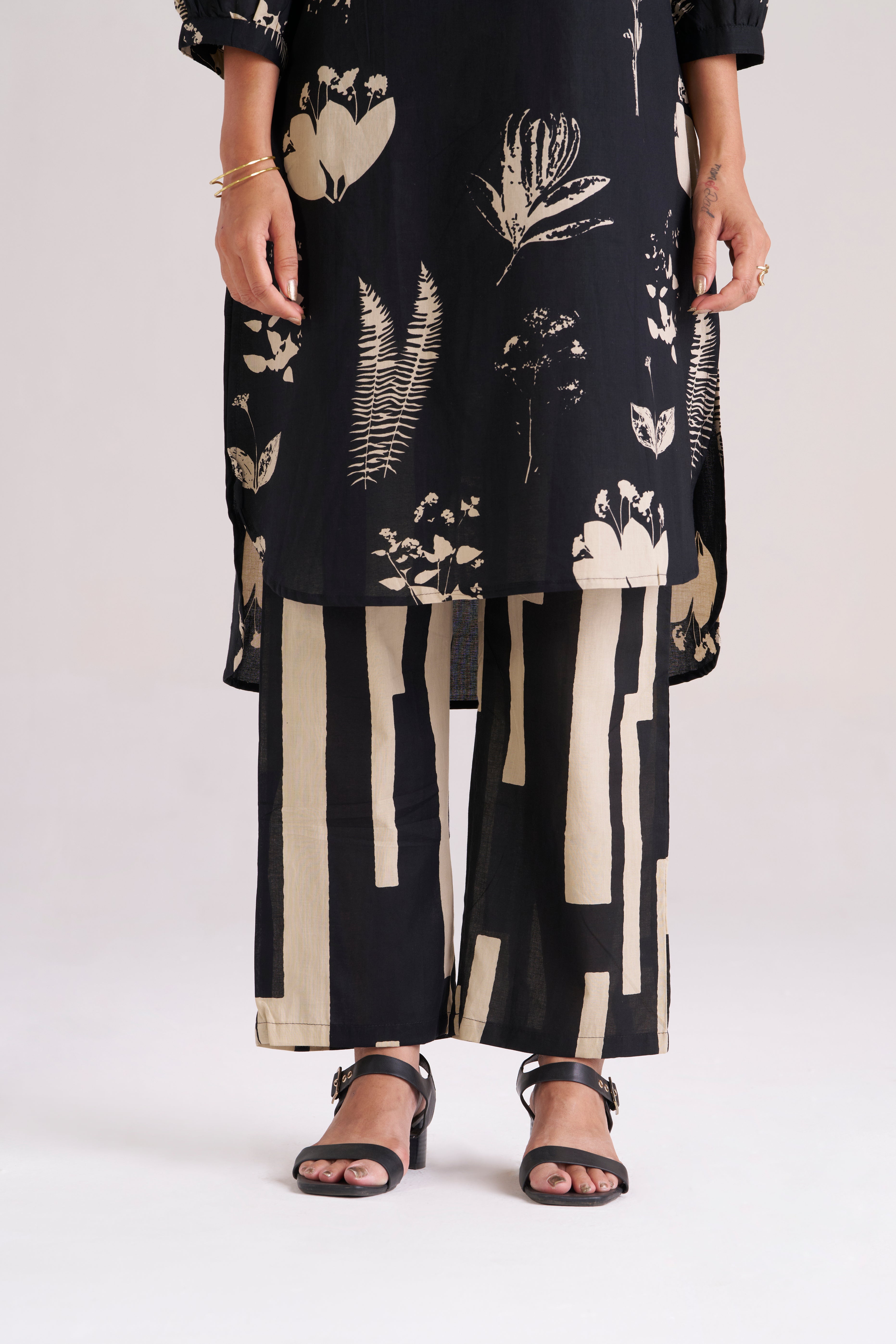 BLACK BOTINICAL 2-PIECE SET