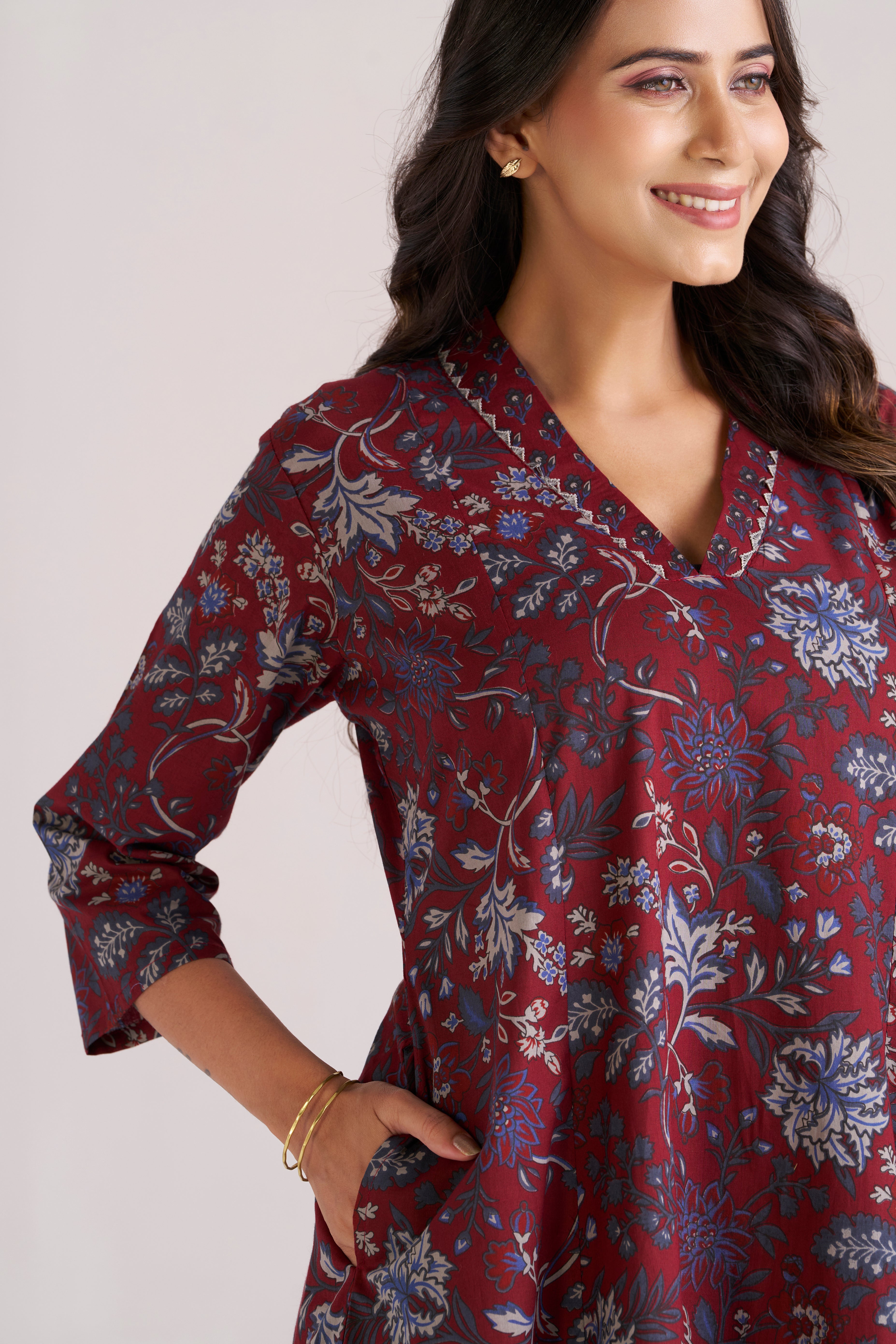 ELEGANT MAROON FLORAL KURTA SET