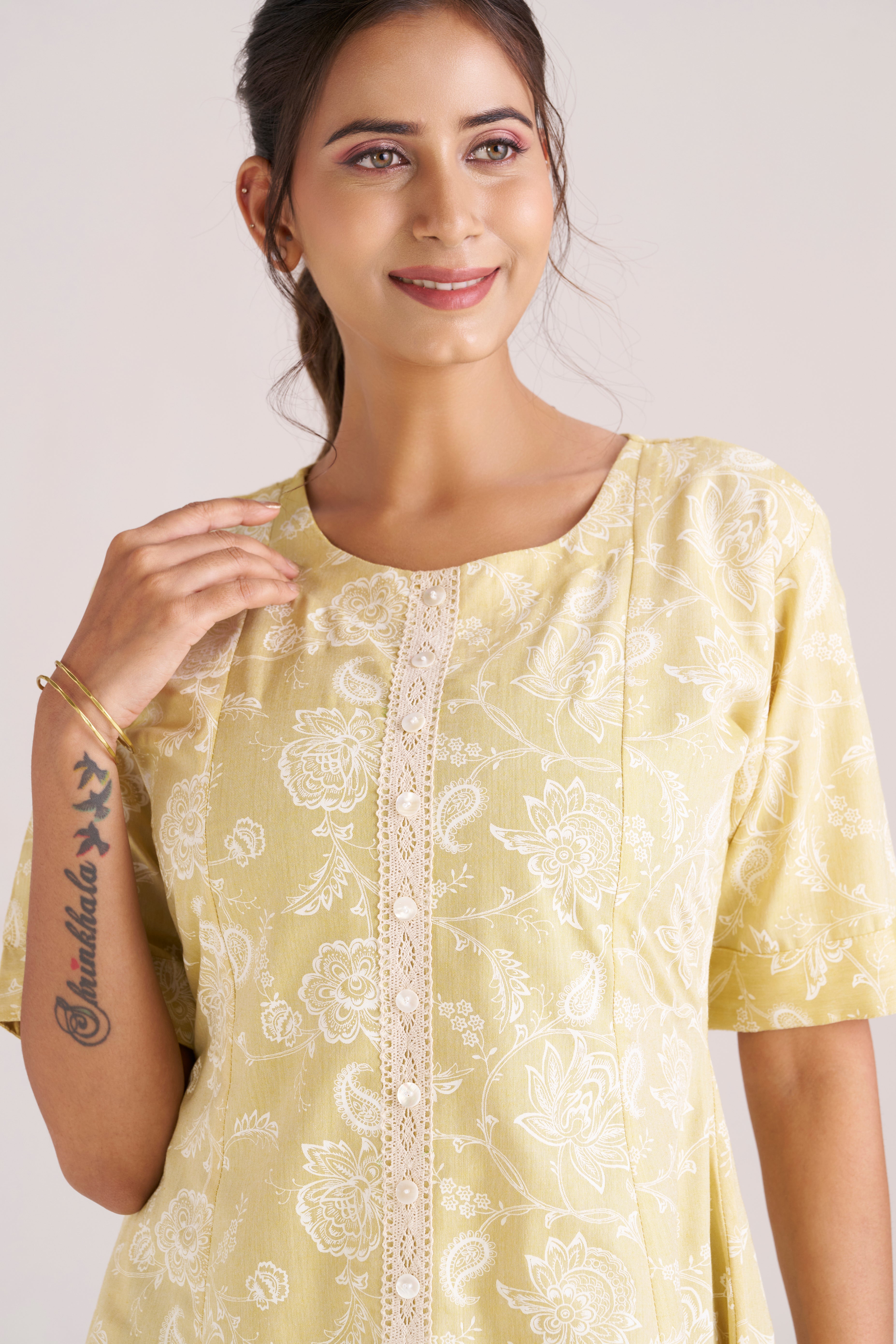 YELLOW FLORAL A-LINE MIDI DRESS