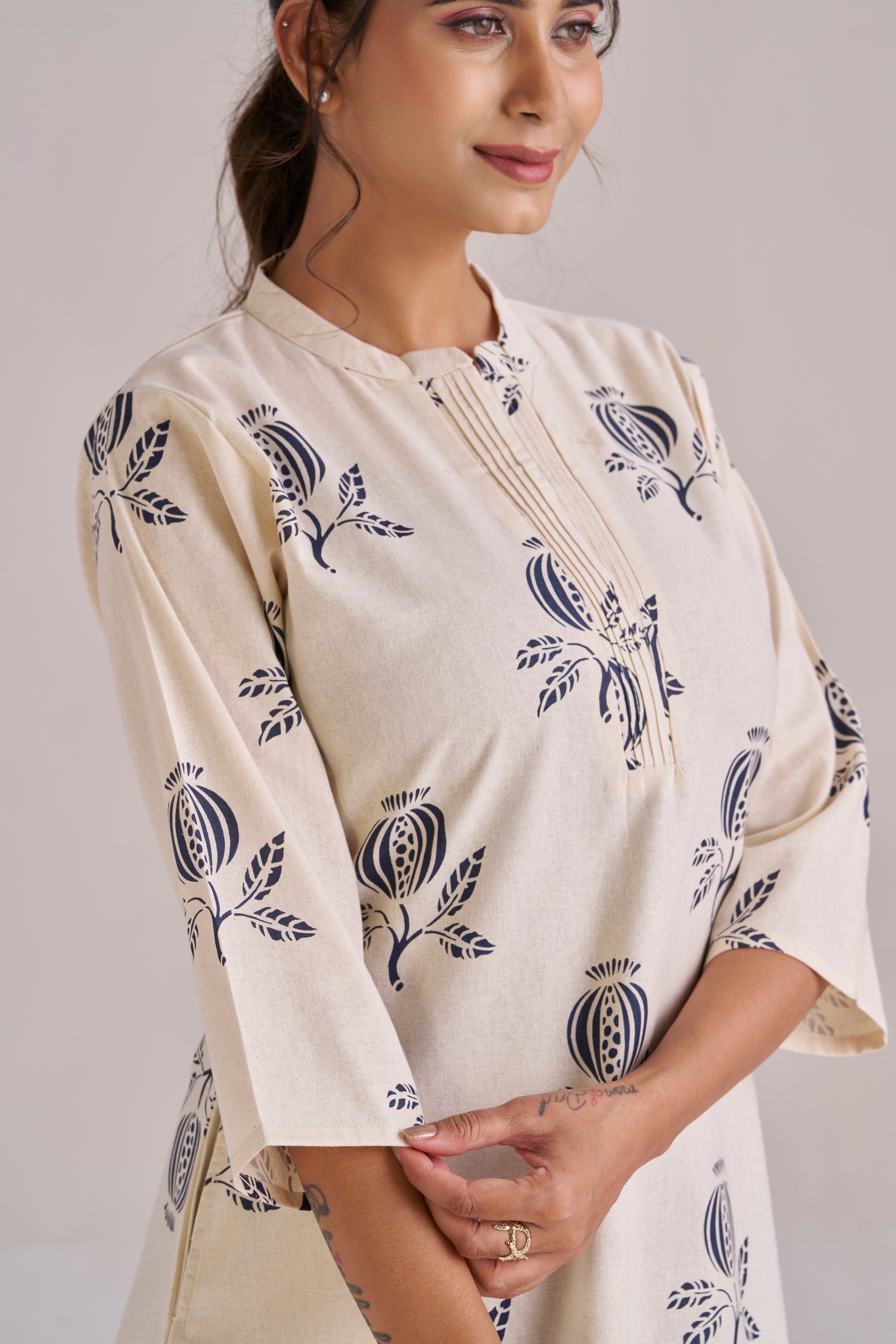 Anar printed in black cotton midi dress