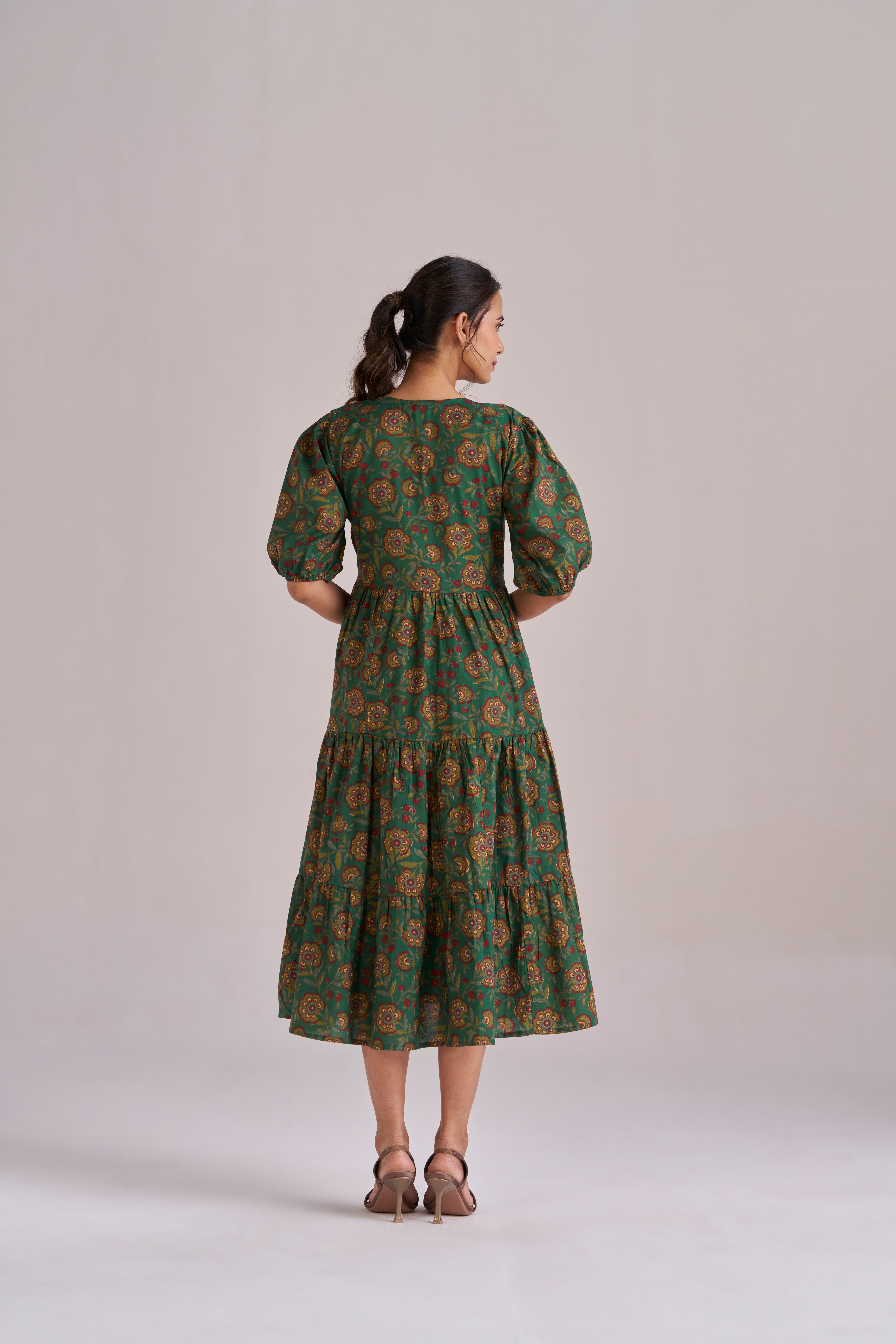 Peter pan collared puff sleeved tiered midi dress in dark green