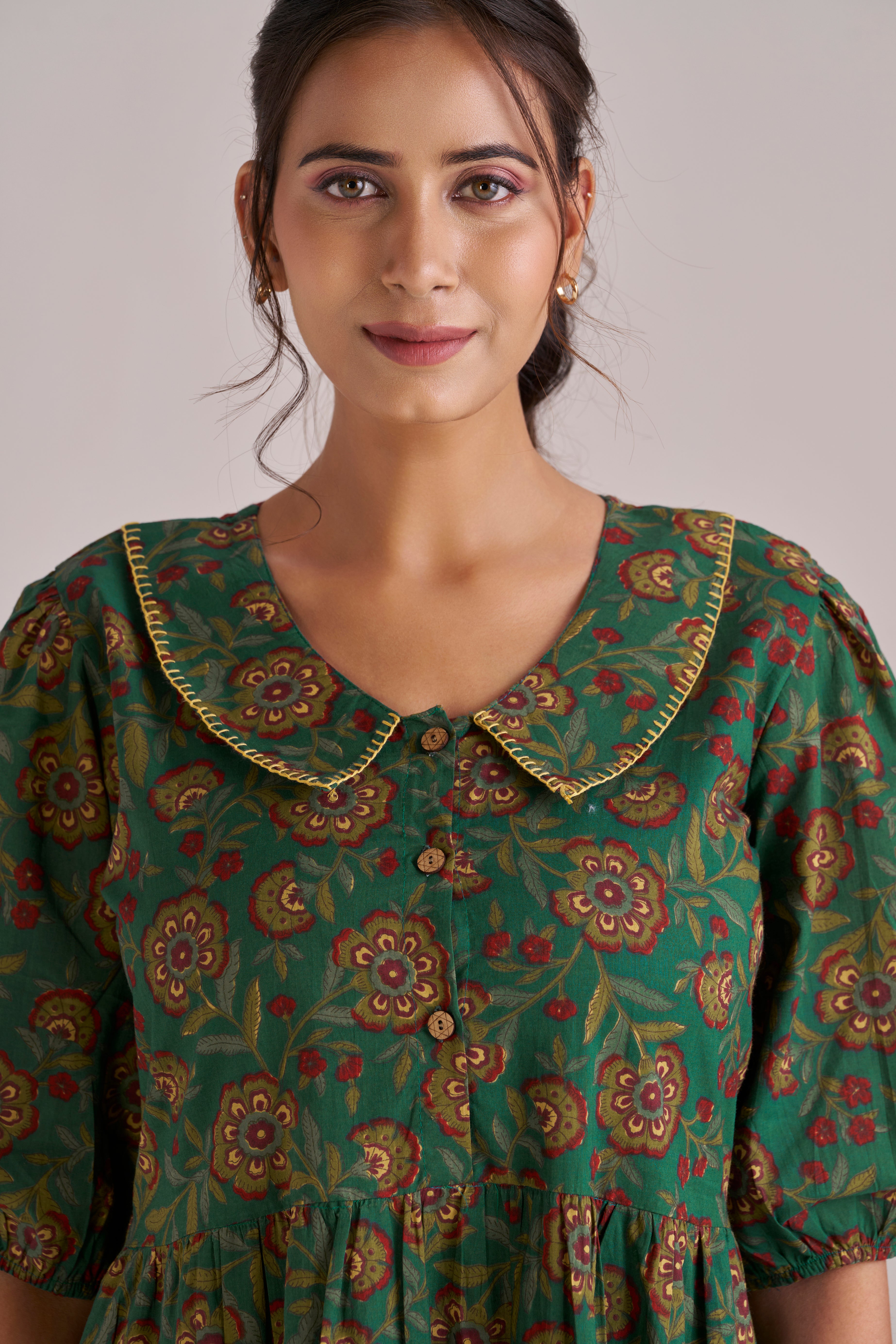 Peter pan collared puff sleeved tiered midi dress in dark green