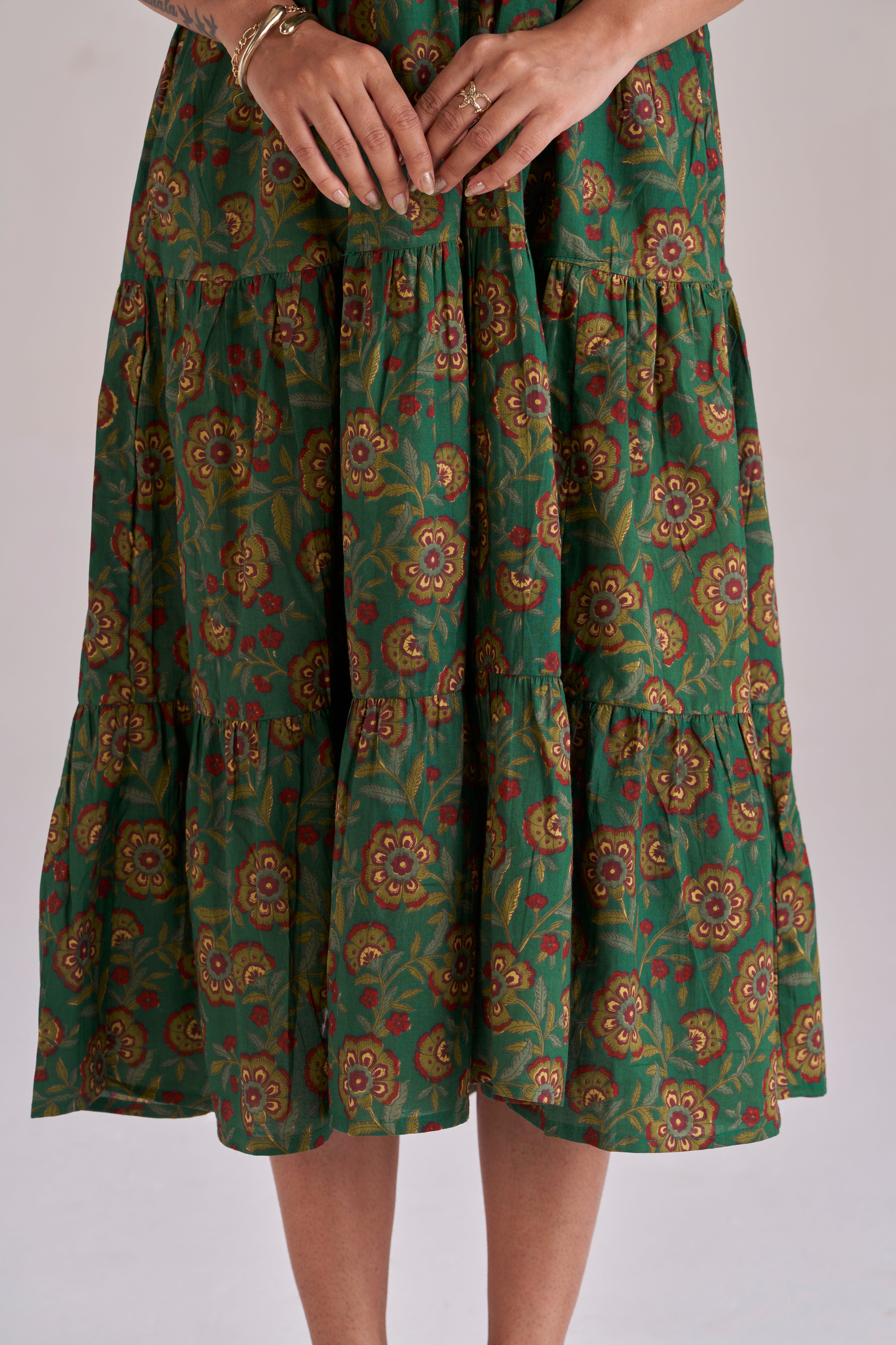 Peter pan collared puff sleeved tiered midi dress in dark green