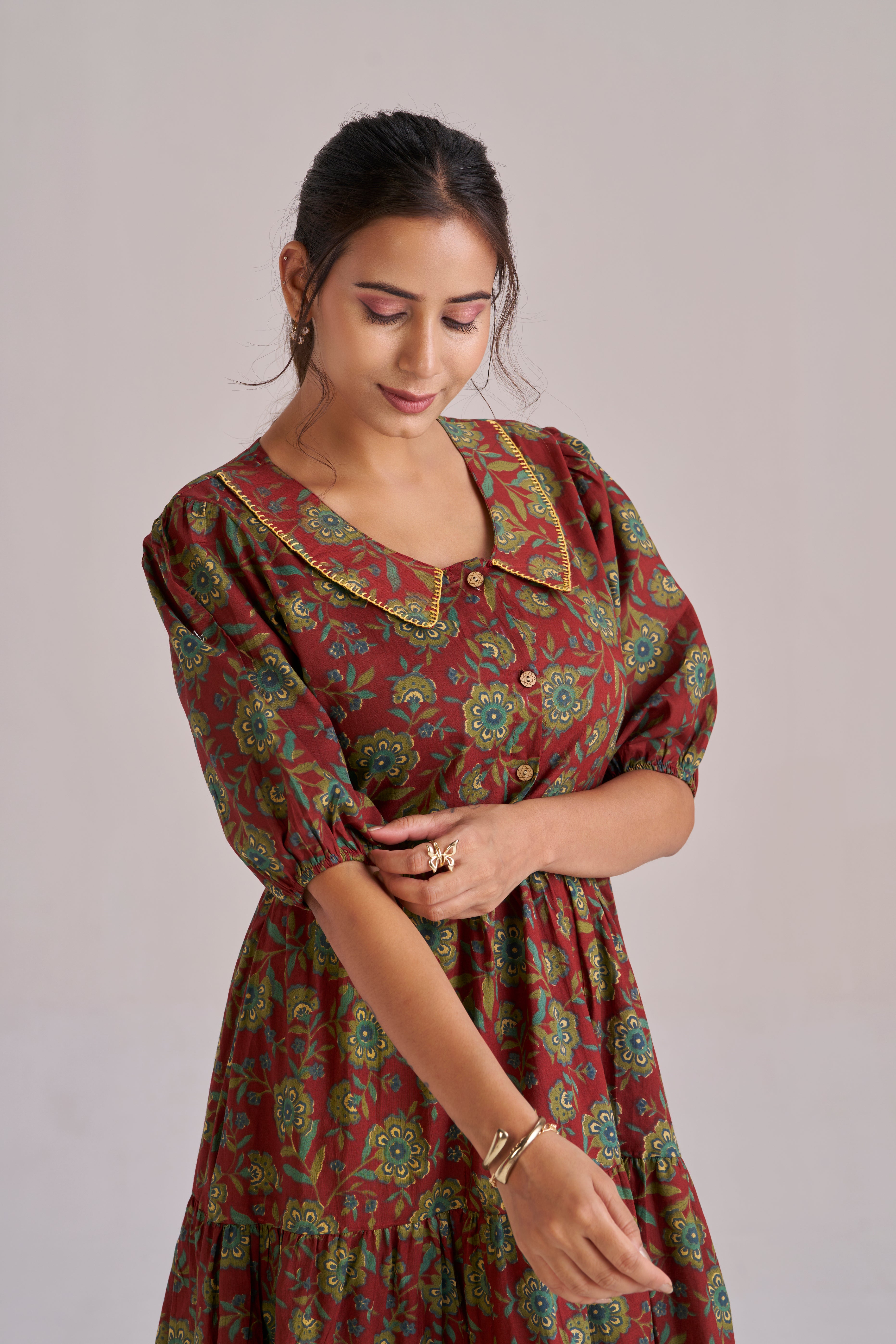 Peter pan collared puff sleeved tiered midi dress in Brick red