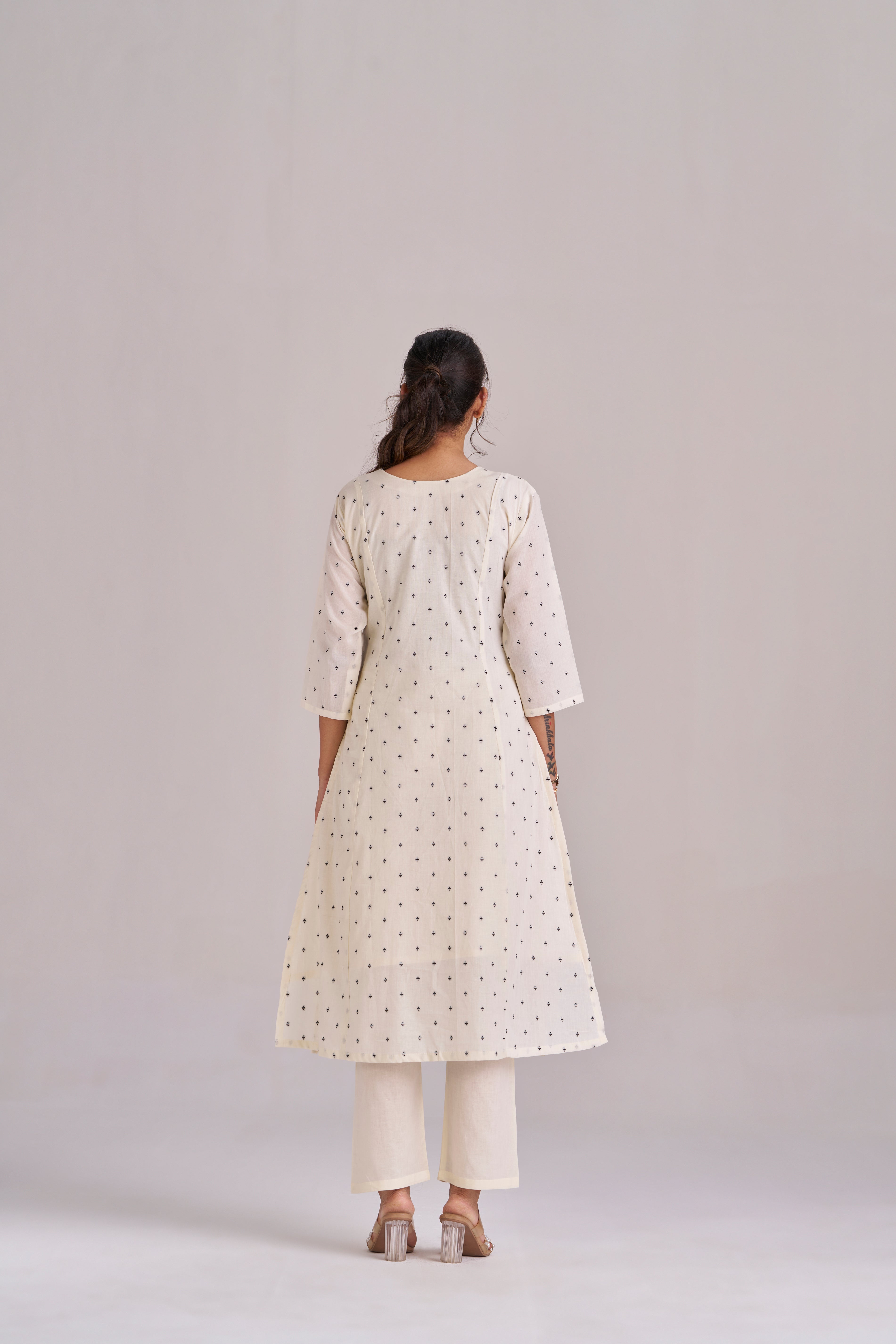 BUTTI PRINT IN MUL COTTON KURTA SET