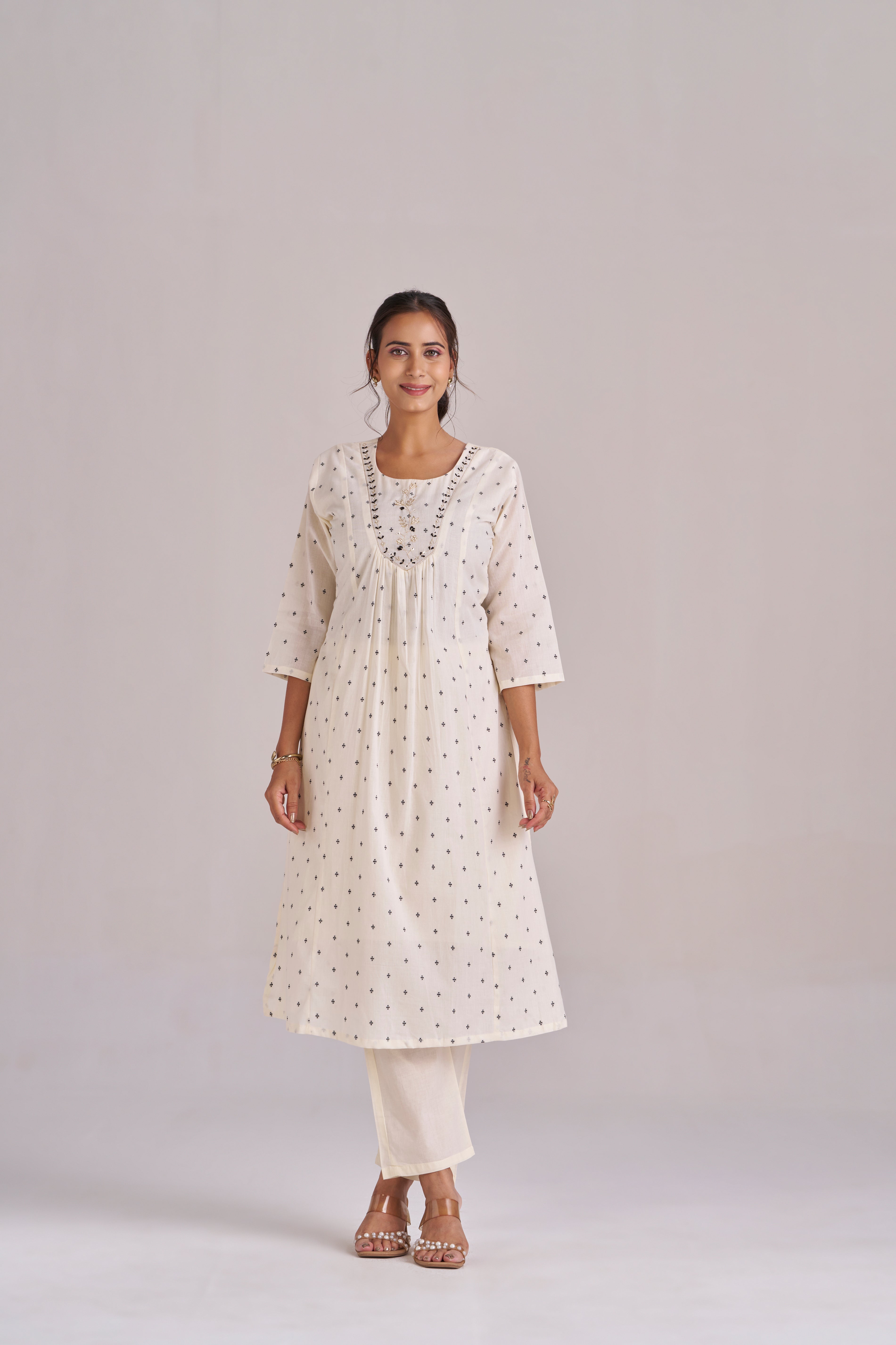 BUTTI PRINT IN MUL COTTON KURTA SET