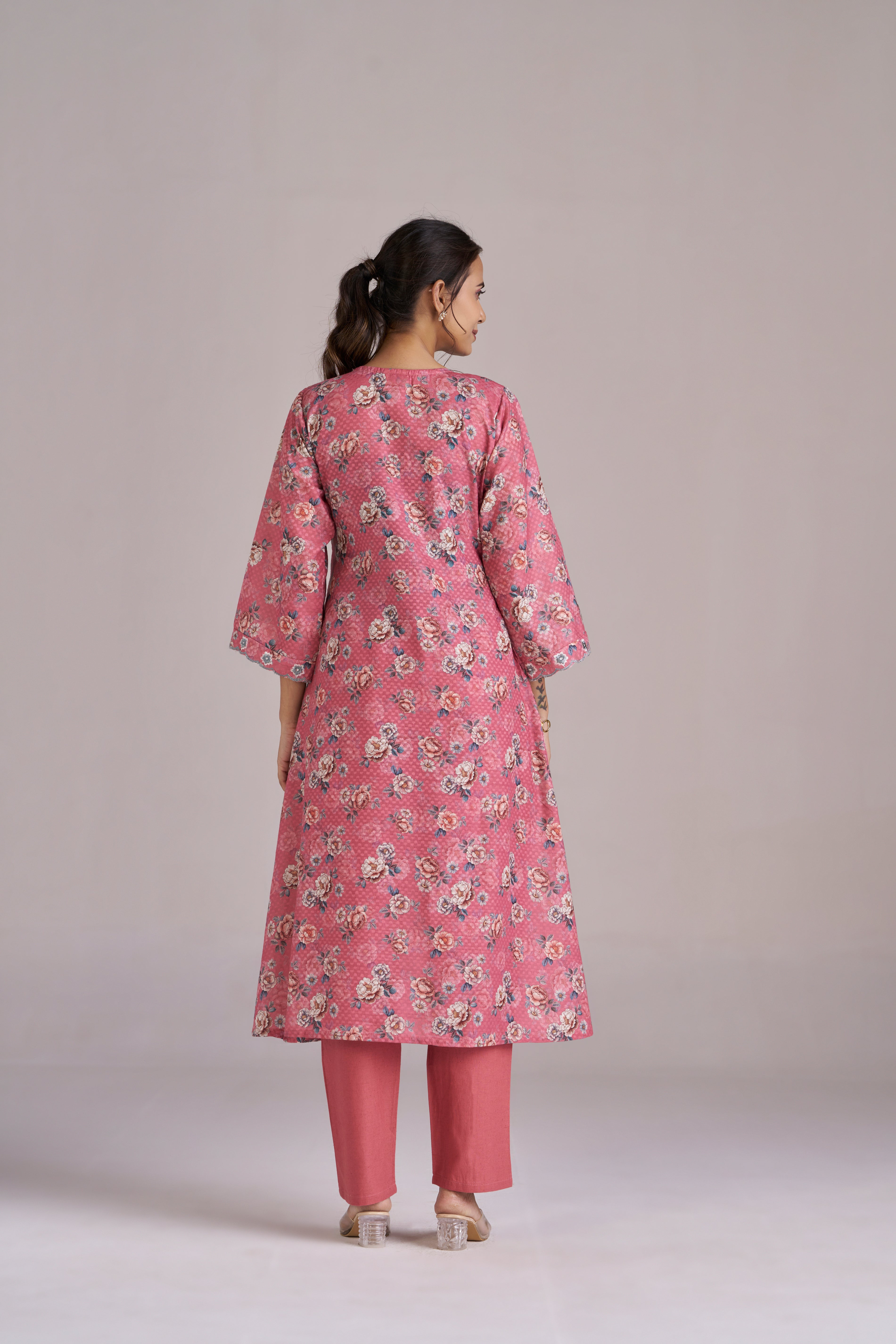 FLORAL PRINT WITH DOBBY WEAVE IN PINK